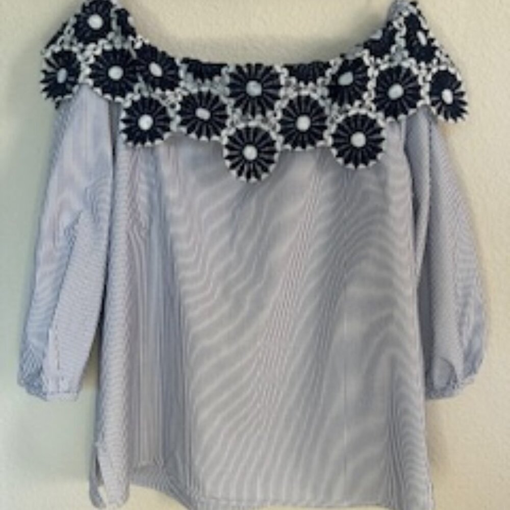 Loft  off the shoulder‎ crochet flowers striped